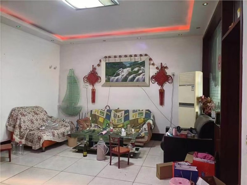 二手房出售: 中原市场家属楼，3室2厅1卫，120平米，带小房精装修，步梯五楼，（第 2 张）