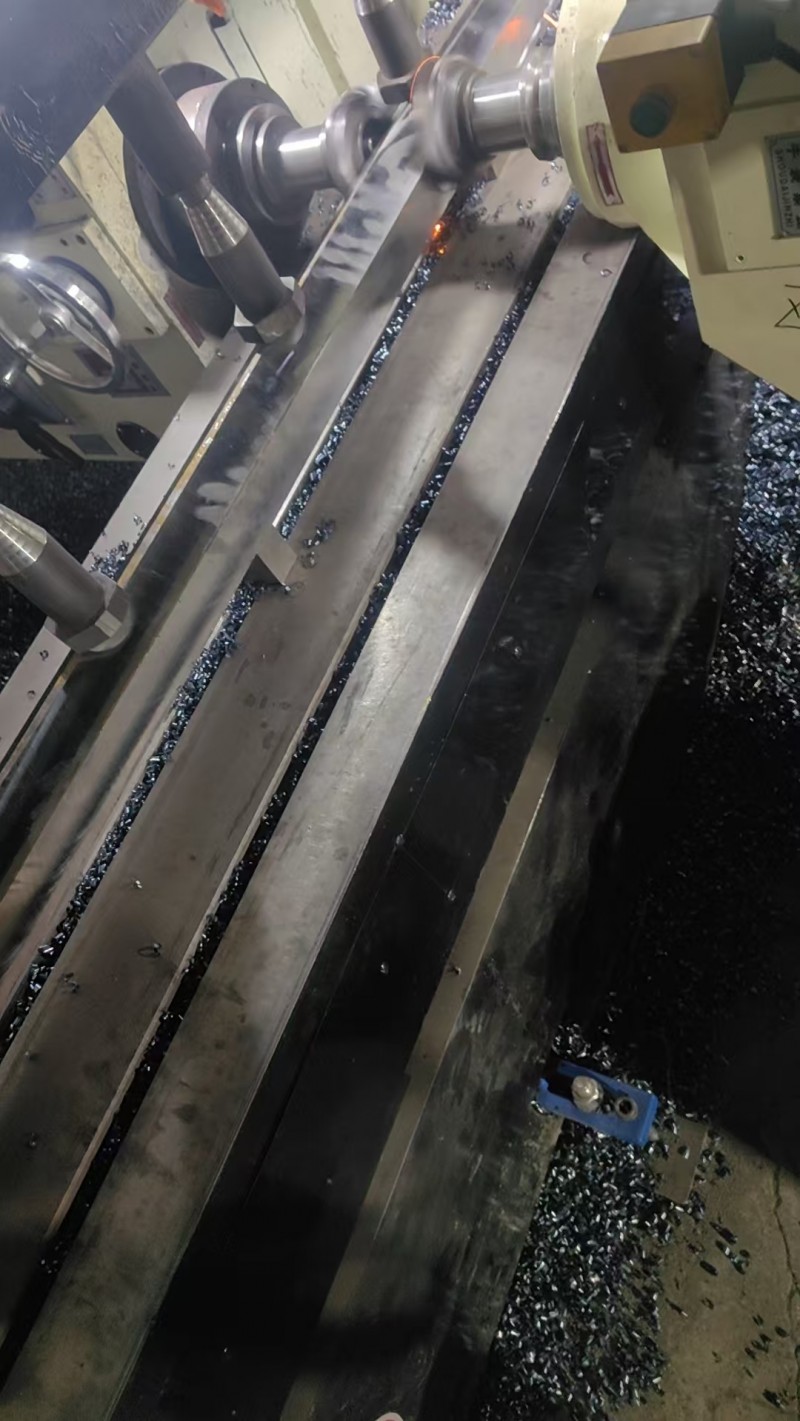 实体加工厂，双头数控龙门铣，专为做螺母而生，加工六方钢，各种材质，长度2米。质量（第 1 张）