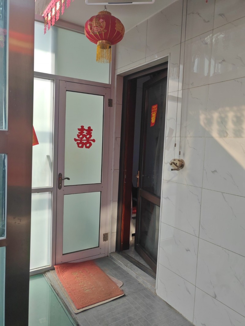 西滩头标准件产业城6号门对过南行（第 1 张）