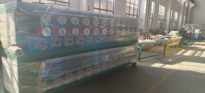 江阴市百通科技有限公司专业生产：
250、350、450型,（二用机）立式卷筒（第 3 张）
