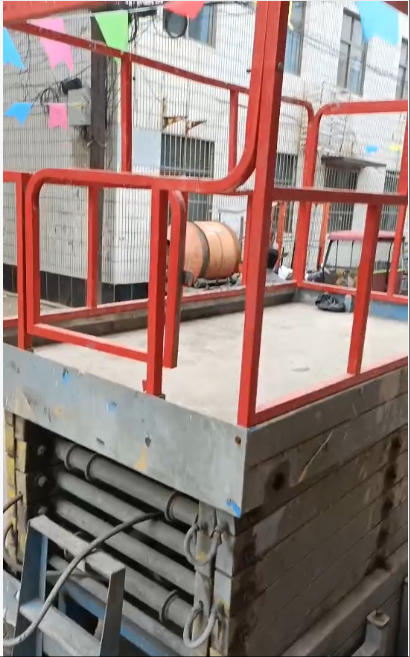 处理一台两项电搅拌罐与一台两项电十米液压升降平台，价位不高，需求私聊，闲侃勿扰（第 2 张）