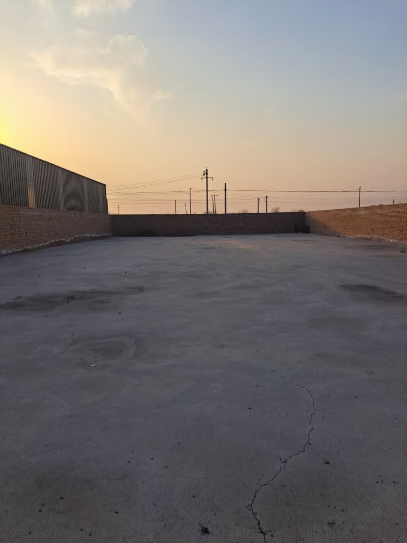 出租场地，水电齐全，硬化路面，面积800多平，地址位于京广路107国道，沙河永年（第 1 张）