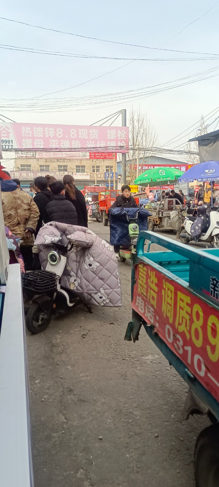 河北铺老商城红绿灯东北第三道，人流量最大适合做快餐。有个人原因，低价转给有缘人。（第 1 张）