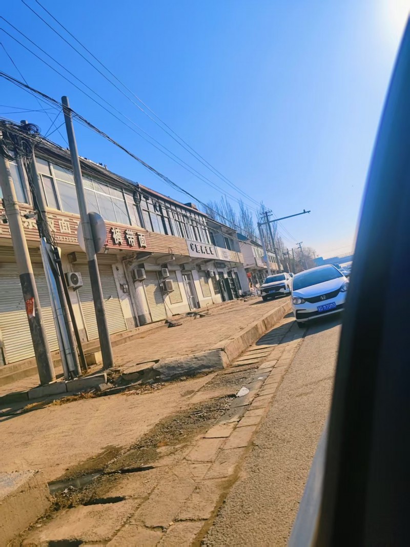 门店出租，有意者电话吧联系，地址：永年区中国移动手机专卖店素霞通讯店附近（第 2 张）
