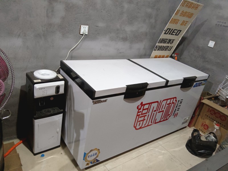 卤肉家具冷冻冷藏长1.73米宽650㎝翅片桶60㎝双灶火有需要联系（第 4 张）