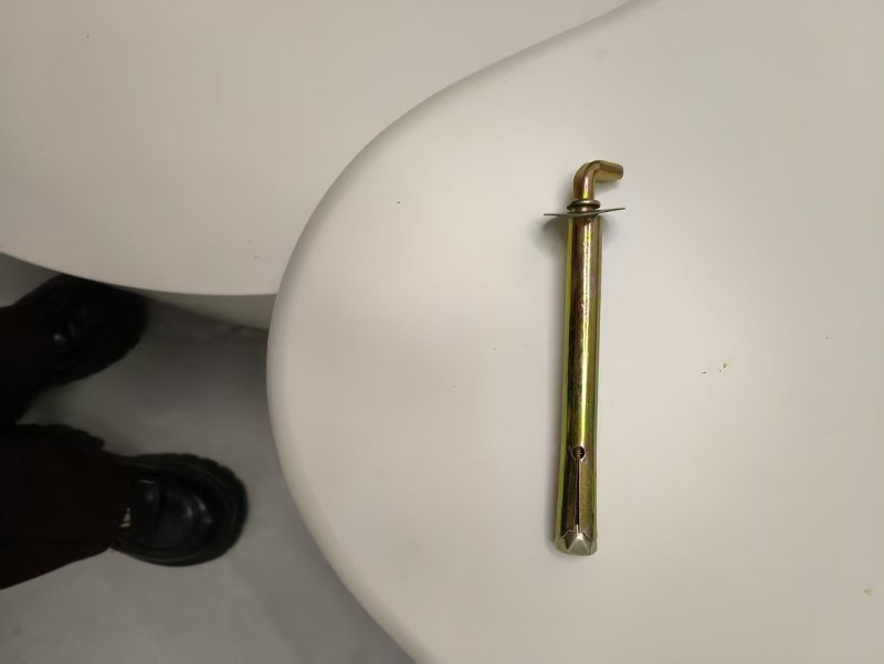 需要14✖️200膨胀栓挂钩（第 1 张）