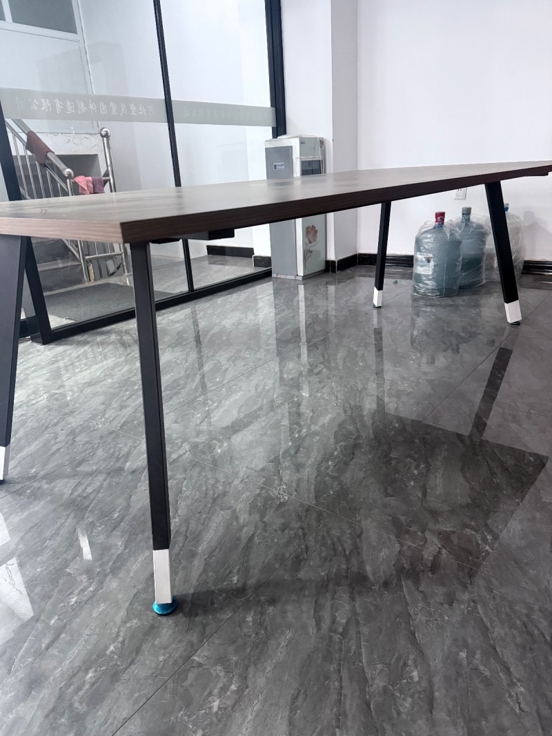 出售办公对桌数张120×120，会议桌两张120×242，99新，几乎未使用，不（第 3 张）