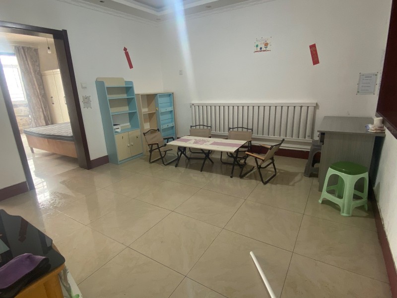 【个人出租】太极广场东边开发大酒店对面的幸福小区，离二实，三实，实验高中都挺近的（第 2 张）