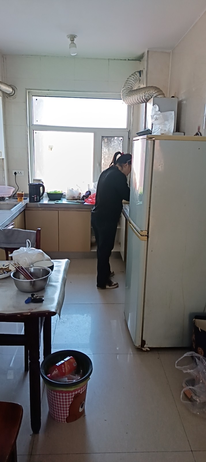 电梯房四楼，三室一厅一卫，有家具家电齐全拎包（第 5 张）
