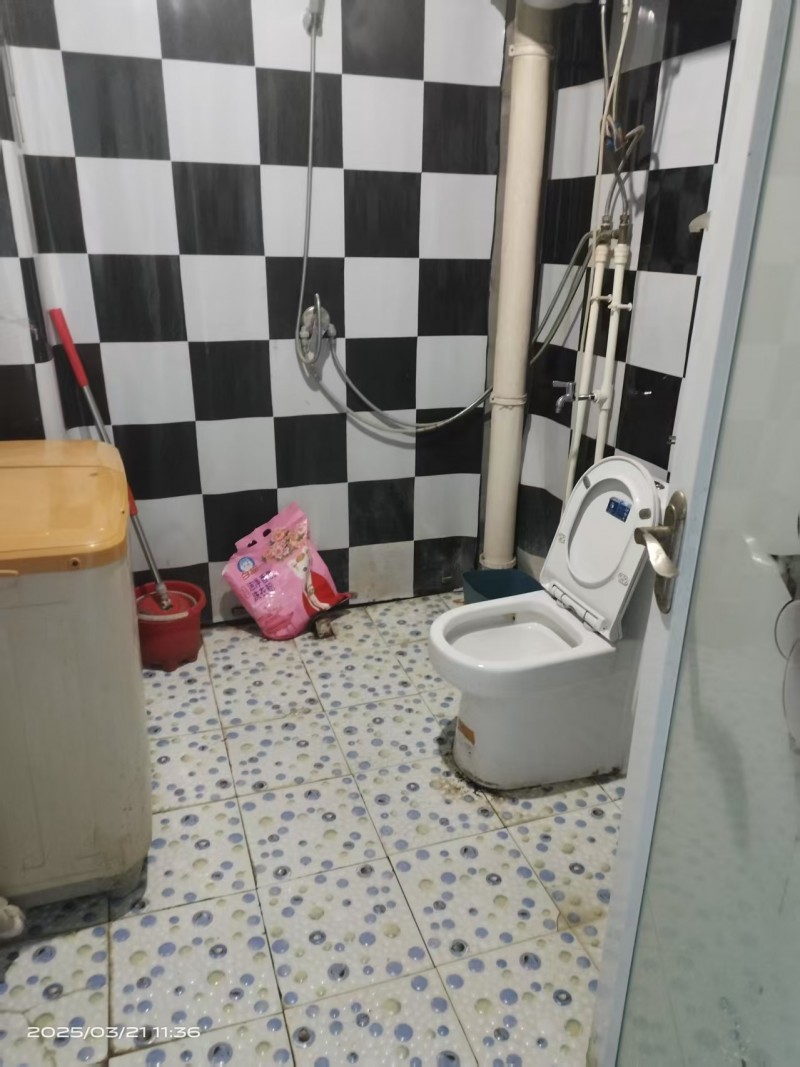 出租永信花园单元房，交通方便，楼下有美食林大超市，离二实，五实学校也方便，采光好（第 3 张）