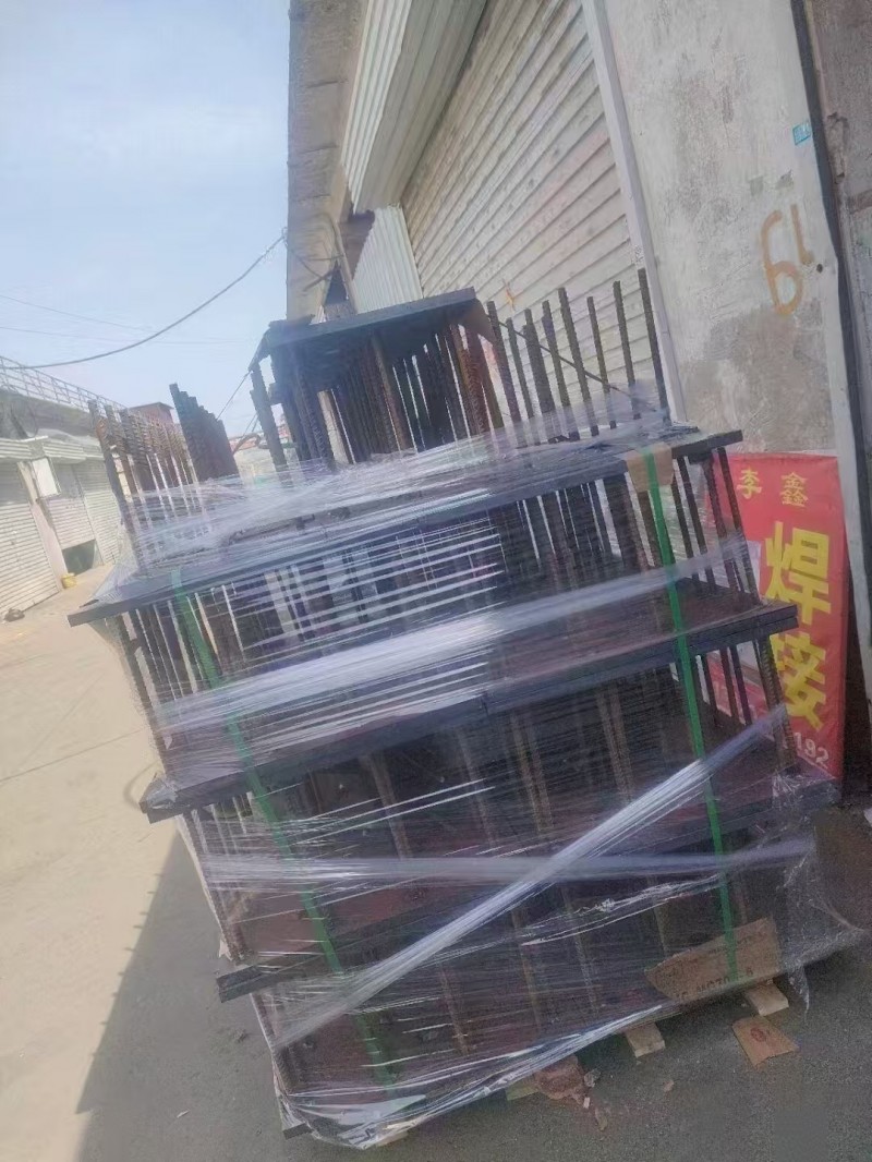 本厂专业生产预埋板、预埋件、地脚螺栓~激光割板、焊接、折弯、剪板等业务。（第 3 张）