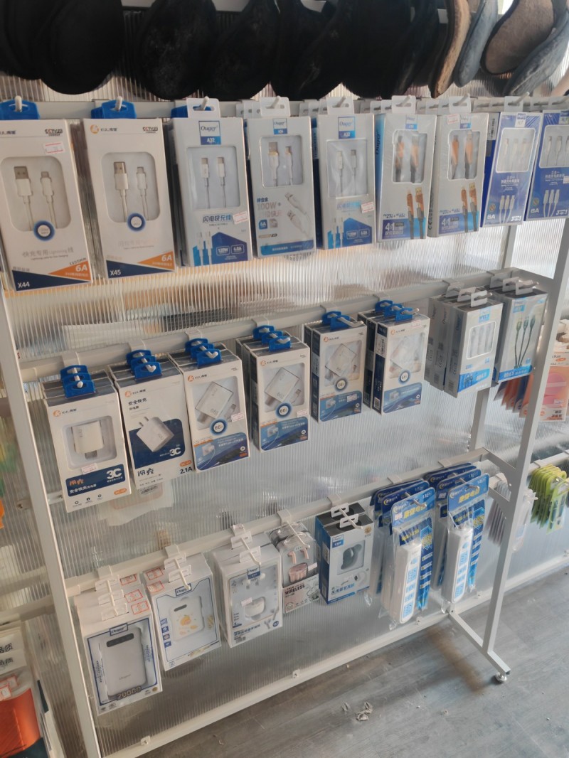 低价出售日用百货商品和货架，有开日用百货店和超市可以来了解一下，整体，零售都可以（第 3 张）
