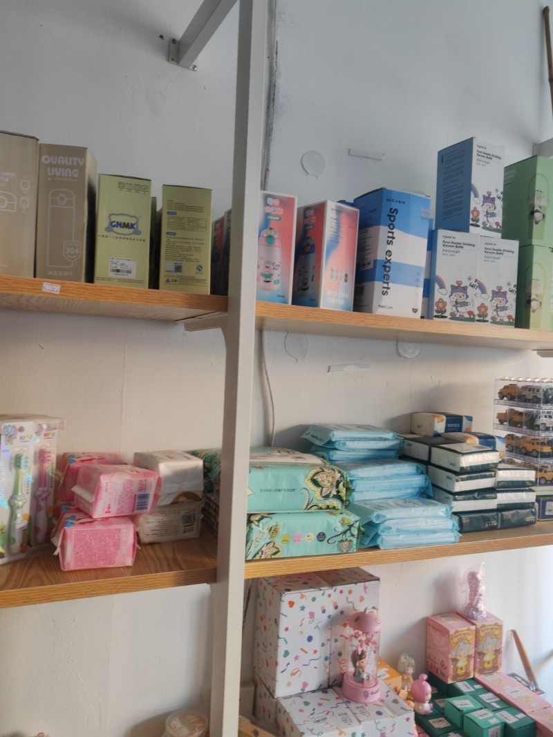 低价出售日用百货商品和货架，有开日用百货店和超市可以来了解一下，整体，零售都可以（第 7 张）
