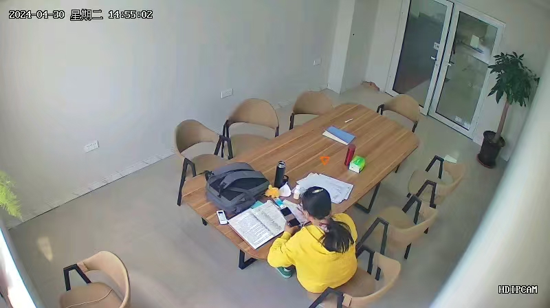 因本人无暇管理，现将营业中自习室出租转让，无转让费，接手即可经营，有意者联系
（第 2 张）