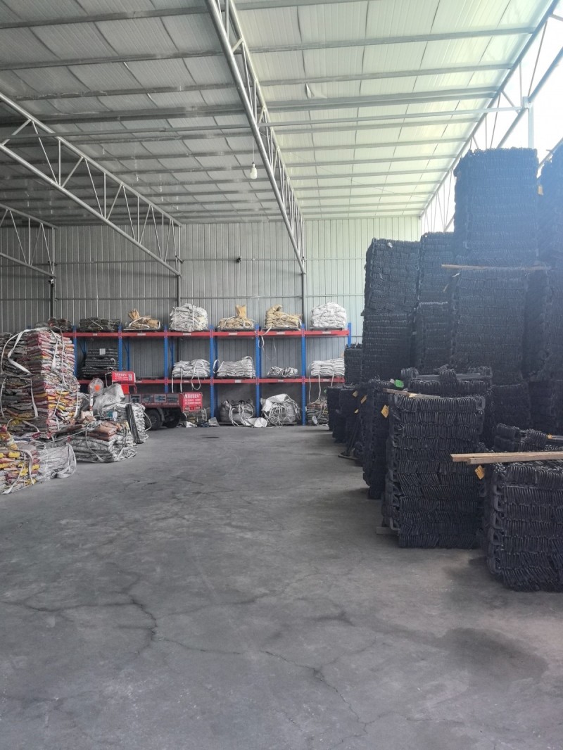 云都酒店斜对面，仓库400多平出租，世创物流园附近，有需要者联系（第 1 张）