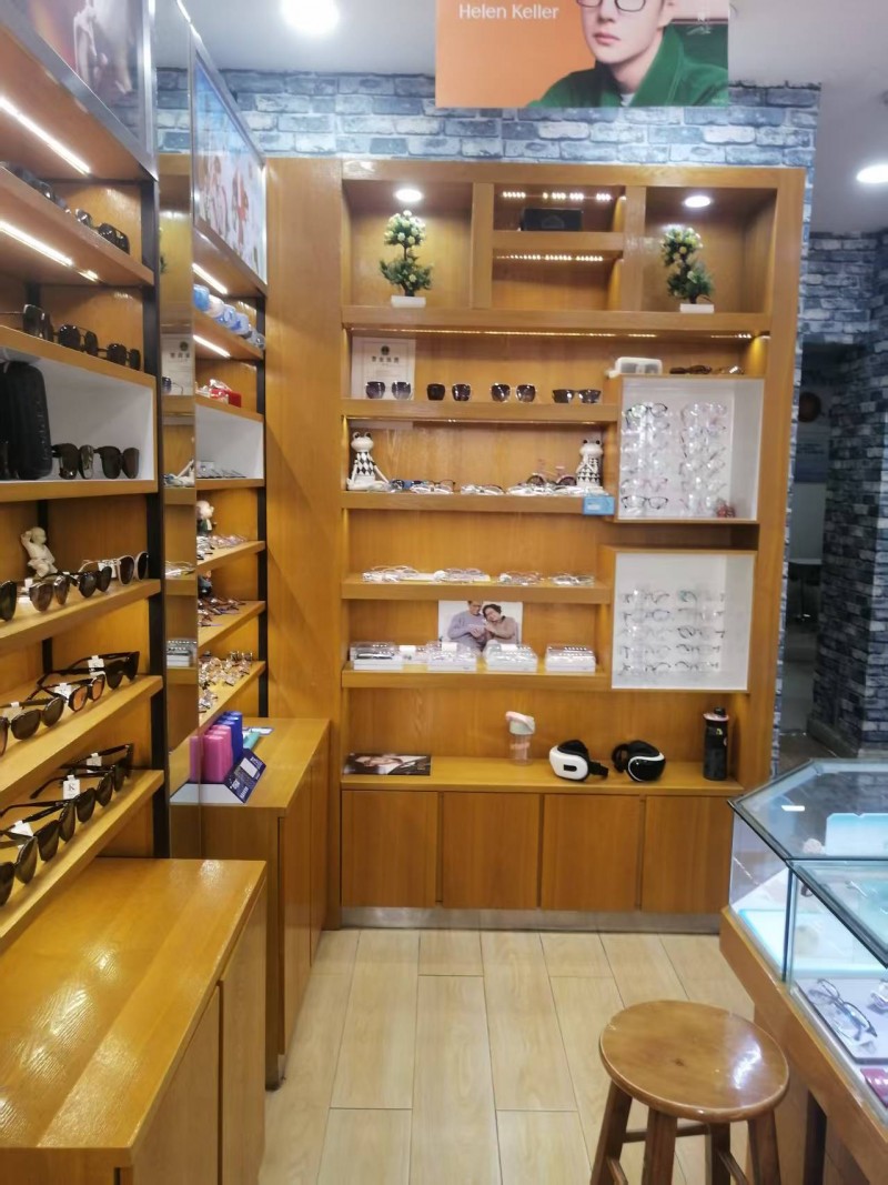 本店端午节后装修，有需要高低柜、收银台的联系（第 3 张）