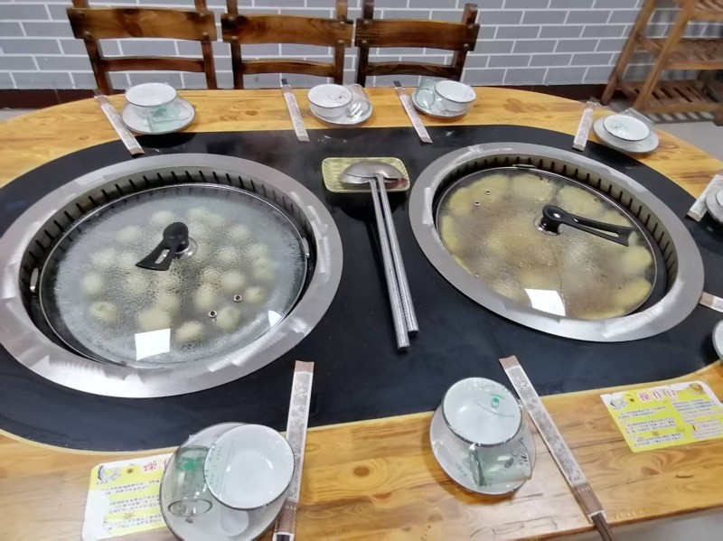 灶王爷饭店转让，带冷库，带后院，整体带技术转租80万。（第 3 张）
