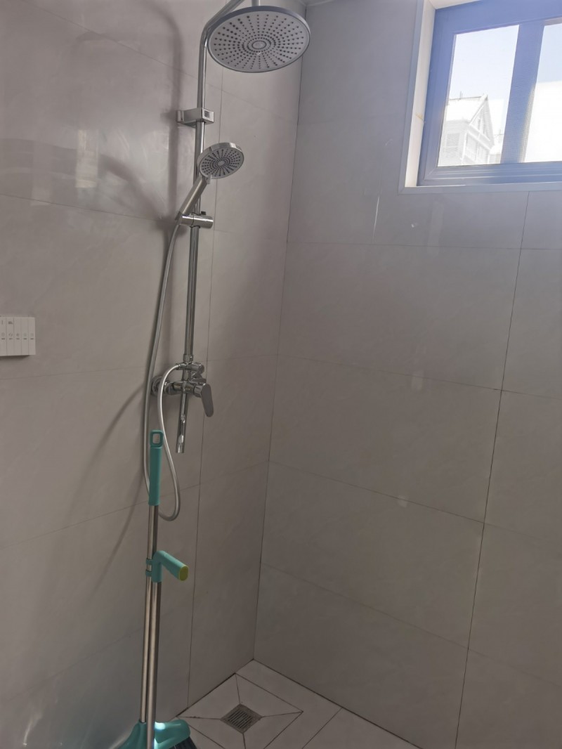 安逸小居•公寓 单间出租（首次出租），交通便利，紧挨实验中学和新中医院，停车方便（第 5 张）