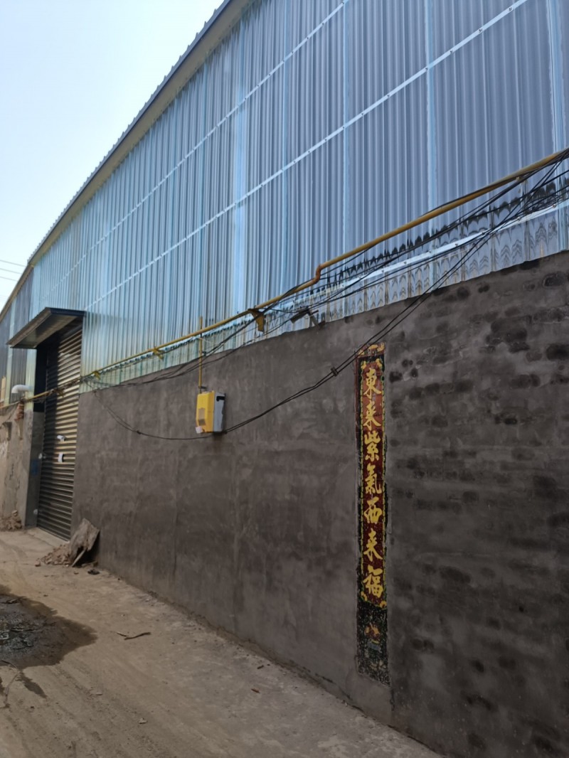新建仓库210平方，近临世创物流园，交通方便，西段庄村东头，有意者联系，/（第 1 张）