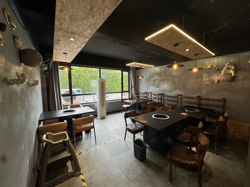 个人原因低价转让火锅店，上下二层120平，精装修，门前宽敞可外摆，设备齐全，接手（第 4 张）