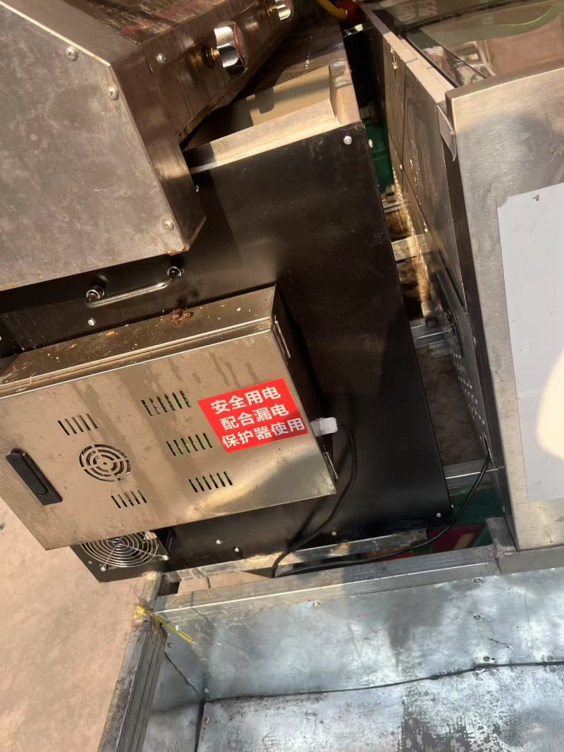 个人转让台式净化机3组净化摆摊神器无烟烧烤，另外一台三阶梯冷冻展示柜俩个都是一米（第 2 张）