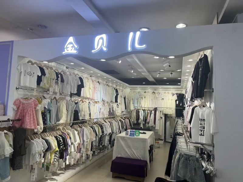 百货大楼精品童装店转让，有固定客源！新装修接手可营业。非诚勿扰（第 1 张）