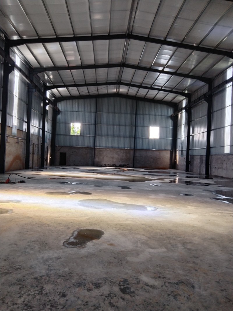 出租仓库可做机加工，水电齐全面积830平，地址:三里岗红绿灯东（第 1 张）