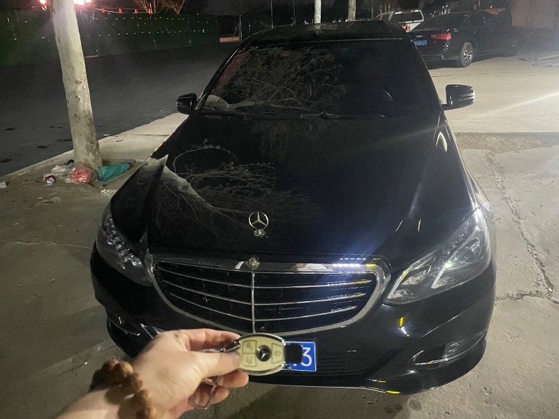 出售奔驰e300L自己一直再开，2010年12月份的车，完美升级2015款车型，（第 2 张）