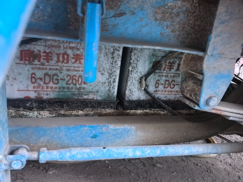 72伏六块70斤水电，加粗减震，油刹车，买回来就用了一个月拉彩钢瓦，后来就一直闲（第 5 张）