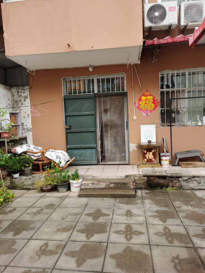 自家房子出租：一实学校附近，三室两厅一卫，家具家电齐全，拎包入住，临近学校医院天（第 9 张）