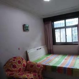 光明街单元楼出售，在第一实验学校附近，经贸委家属楼（图一），一楼带小院90平，三（第 1 张）