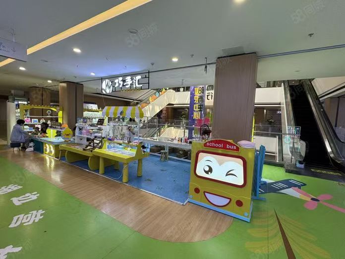 全城商铺）永年万嘉超市三楼电梯口儿童手工馆转让
面46平租1800/月 
永（第 4 张）