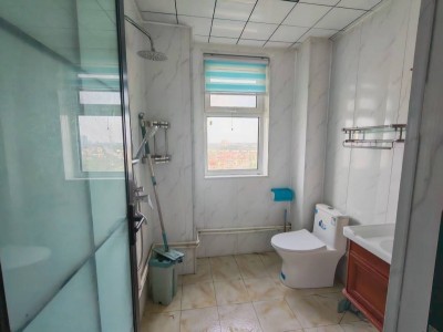 出租永美花苑三居室南北通透家电齐全拎包入住交通便利随时看房找个干净利落的人住（第 7 张）