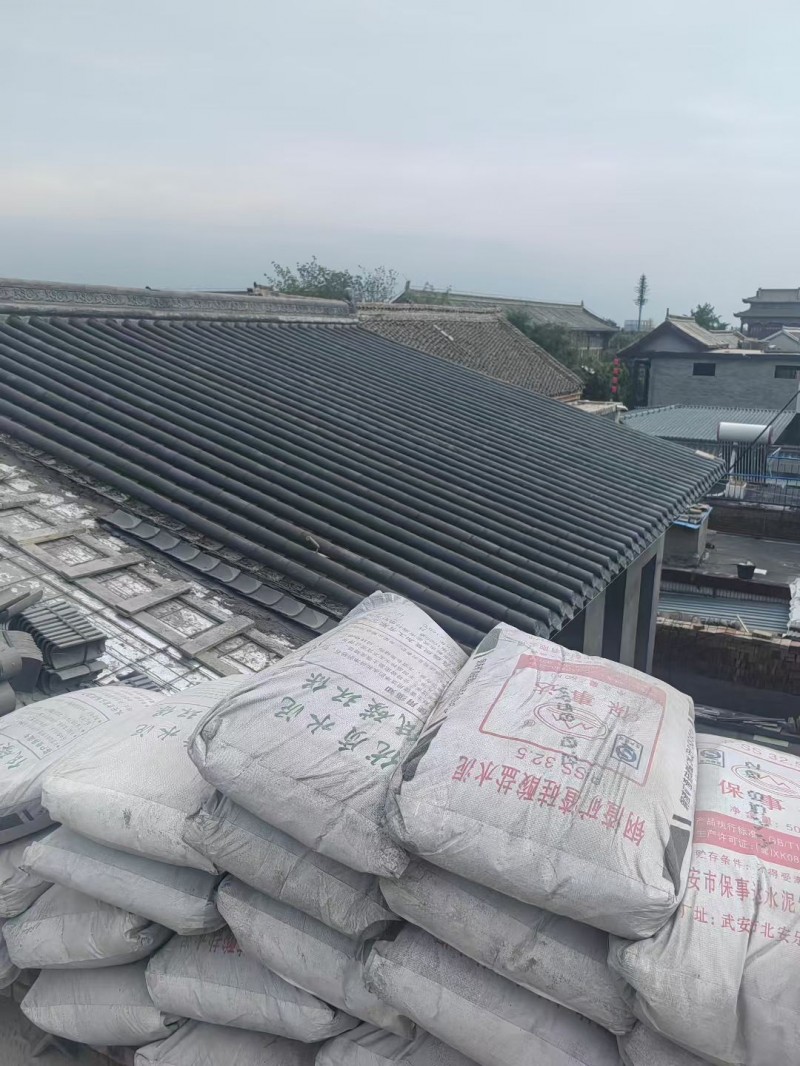 屋顶挂瓦施工队伍，专业施工队伍，承接平改坡，寺庙修建。（第 4 张）