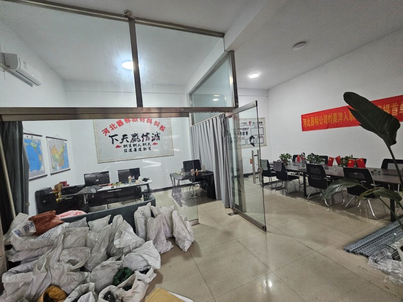 因公司业务扩展现整体转让两层两间门市150平，两个独立卫生间，带厨房，储物间，精（第 2 张）