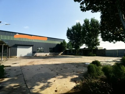 6亩地带院厂房出租，租金低，厂房2500平，带办公室、宿舍、两台航吊，有变压器，（第 2 张）