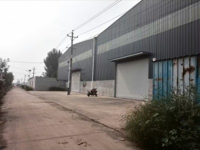 6亩地带院厂房出租，租金低，厂房2500平，带办公室、宿舍、两台航吊，有变压器，（第 3 张）