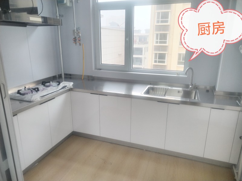 本人在理想城有125平单元楼，首次对外出租，三室两厅两卫，家电齐全，拎包入住，同（第 8 张）