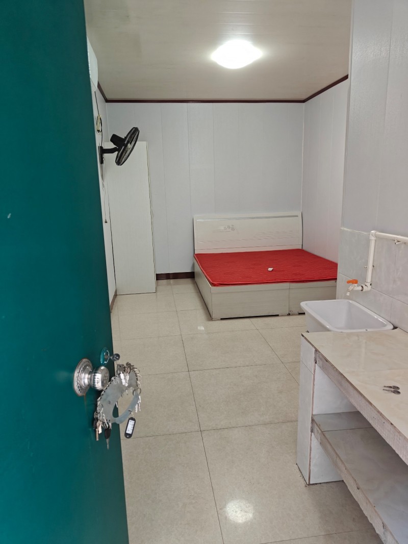 幸福家园离太极广场近一中近建材市场近东大街近年租一年4xxx一室一卫干净卫生安全（第 3 张）