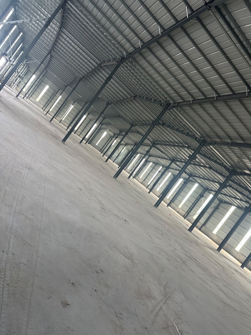 招租，出租，现有新建钢结构厂房5000平，每间仓库1150平，行车，可整租，可分（第 2 张）