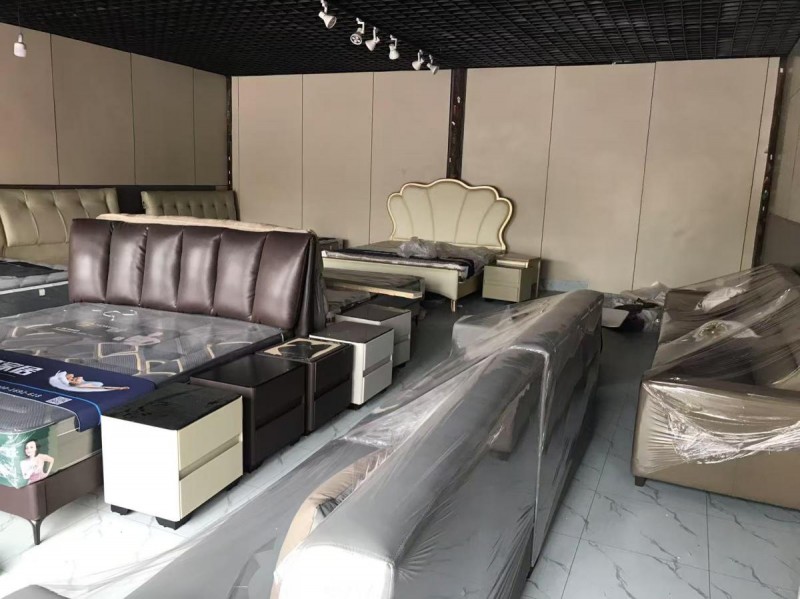 出租门市和仓库，面积1000平，水电齐全，停车方便，门市和仓库可以打通使用地址:（第 2 张）
