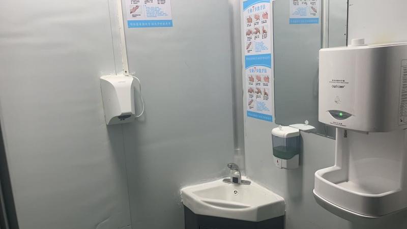 转让小型酒厂，手续齐全，接手可干，整套技术和设备整体转让。地址在永年施庄工业区（第 7 张）