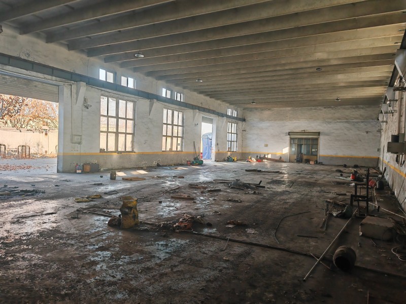 东洺阳村工业区占地五亩带行车可用于仓库拔料磕料机加工地理位置方便
非诚勿扰（第 7 张）