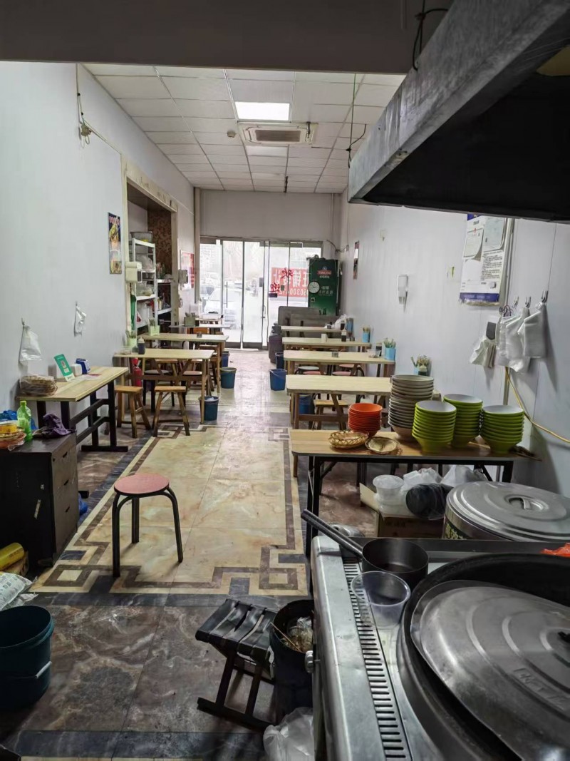 年过完了想找店的看过来 
自强路与人和街交叉口板面面馆转让  人流量大停车方便（第 2 张）