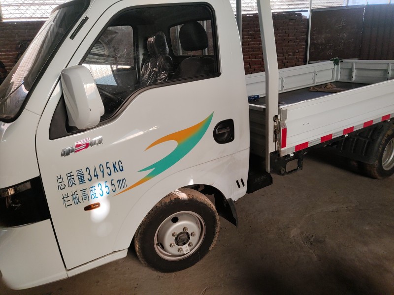 东风货车，3.3米长，买来没用，2025年5月车，4.4万（第 1 张）