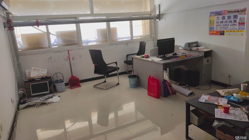 产业城东12-15门市楼上出租  欢迎网销会计联系  一年7千元 包物业费包用水（第 1 张）