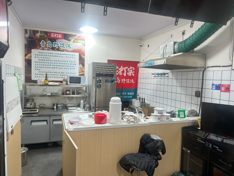 本人因家中有事，无心经营，现转让位于交警北路飞宇嘉苑门口馄饨店一间，门市客源稳定（第 3 张）