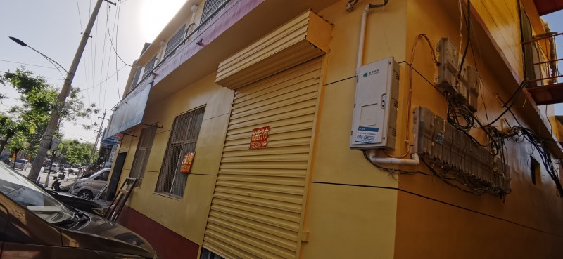 黄金旺铺诚意出租！
地段优越，紧邻中医院与学校，人流量大、客源稳定，周边配套齐（第 1 张）