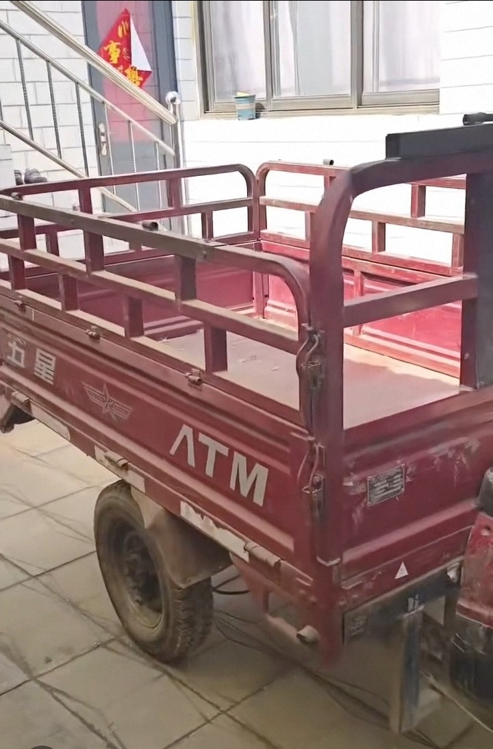 福田雷沃150三轮摩托车，带兜，拉货杠杠的，发动机刚换的是9成新，轮胎正常，一直（第 1 张）
