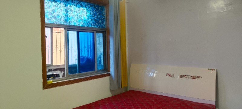 【房屋出租】一年7000元。电子一条街，黄金二楼，繁华地段，距一实和二实都较近。（第 3 张）